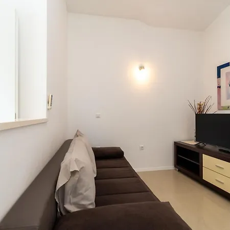 Barba Apartment *