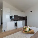 Barba Apartman Maslenica